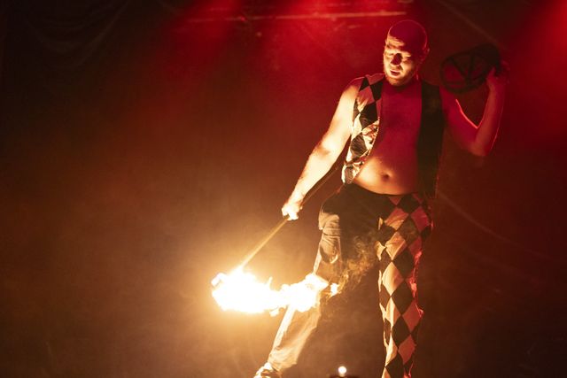 Mouse, fire performance at Dante's Sinferno — frame 37